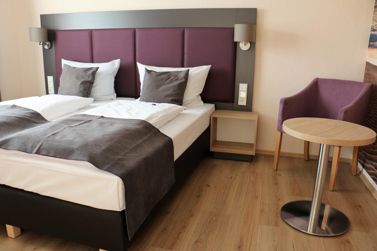 Hotel Zum Brunnen 스테인바크앰투너스 외부 사진