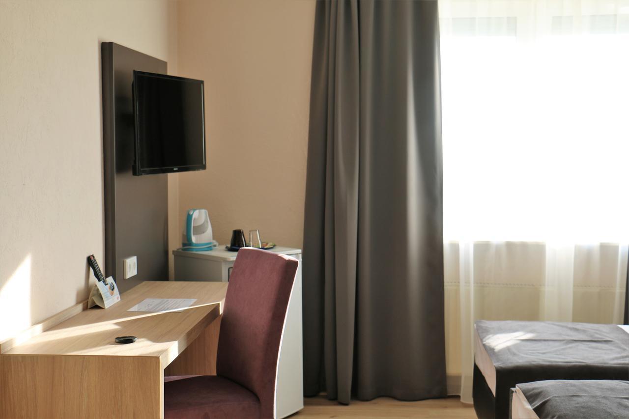 Hotel Zum Brunnen 스테인바크앰투너스 외부 사진